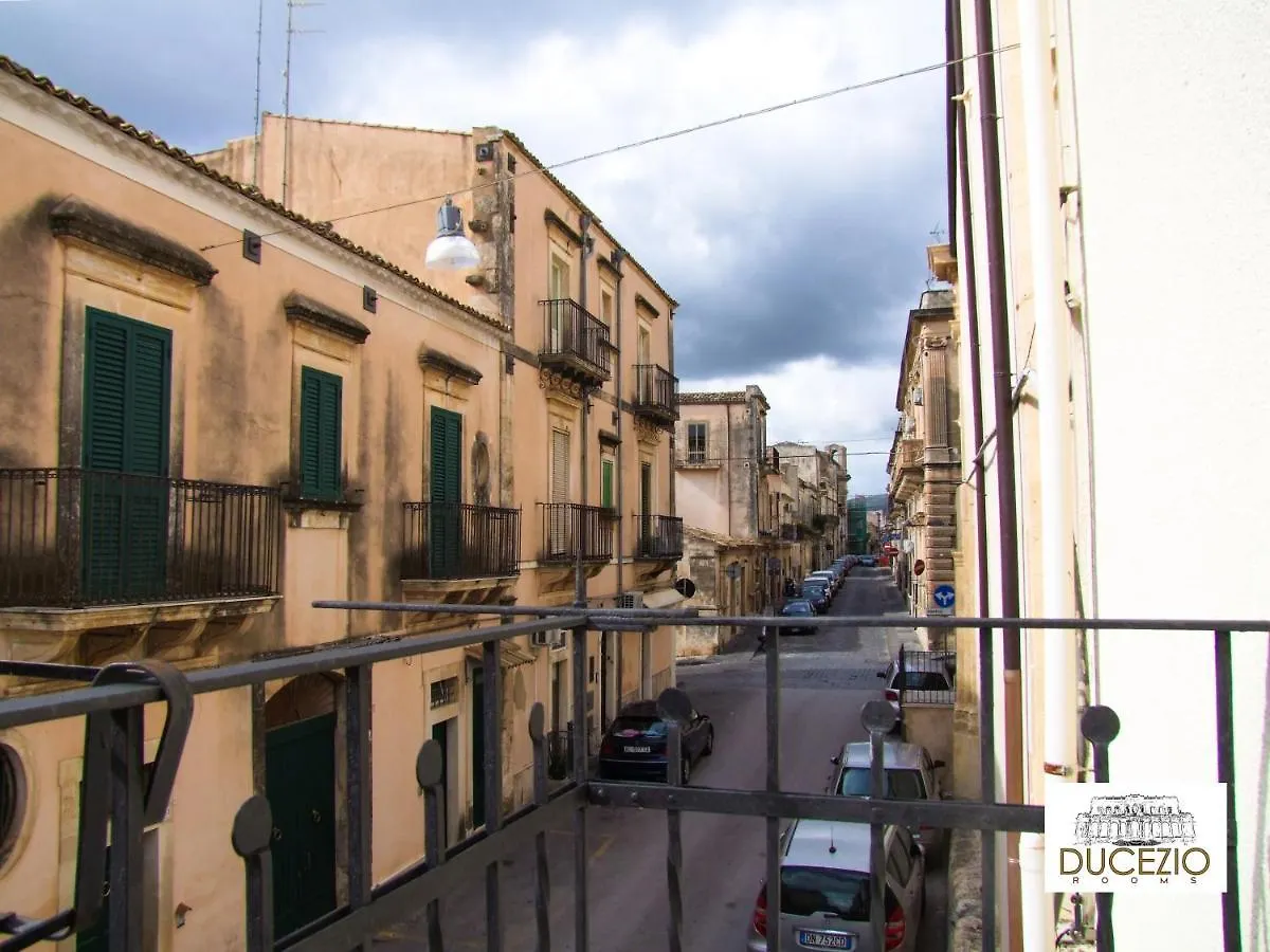 Ducezio Rooms Noto Italia